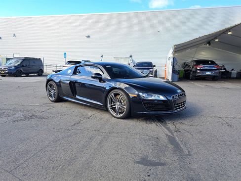 Used 2010 Audi R8 V10 image 2