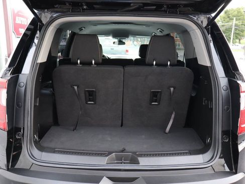 Used 2022 GMC Acadia SLE AWD/4WD image 4