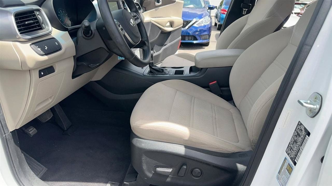 Used 2019 Kia Sorento FWD w/ LX Convenience Package image 18