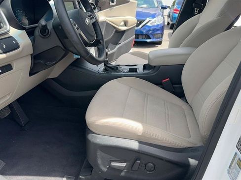 Used 2019 Kia Sorento FWD w/ LX Convenience Package image 18