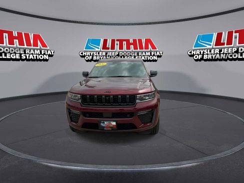 New 2026 Jeep Grand Cherokee L Limited AWD/4WD image 3