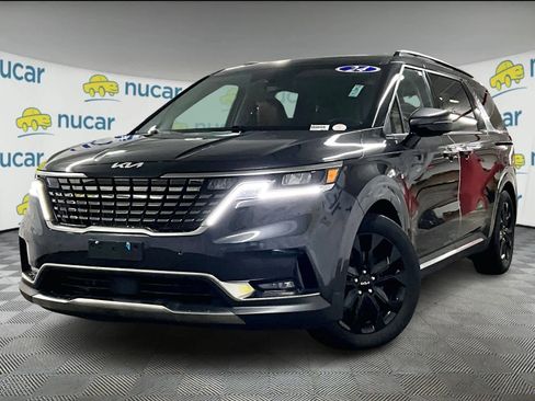 Used 2024 Kia Carnival SX image 3