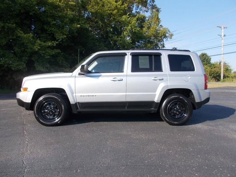 Used 2012 Jeep Patriot Sport w/ PWR Value Group AWD/4WD image 2