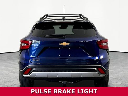 Used 2024 Chevrolet Trax LT w/ Driver Confidence Package FWD image 5