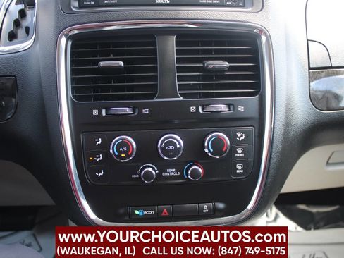 Used 2015 Dodge Grand Caravan SXT w/ UConnect Hands-Free Group image 21