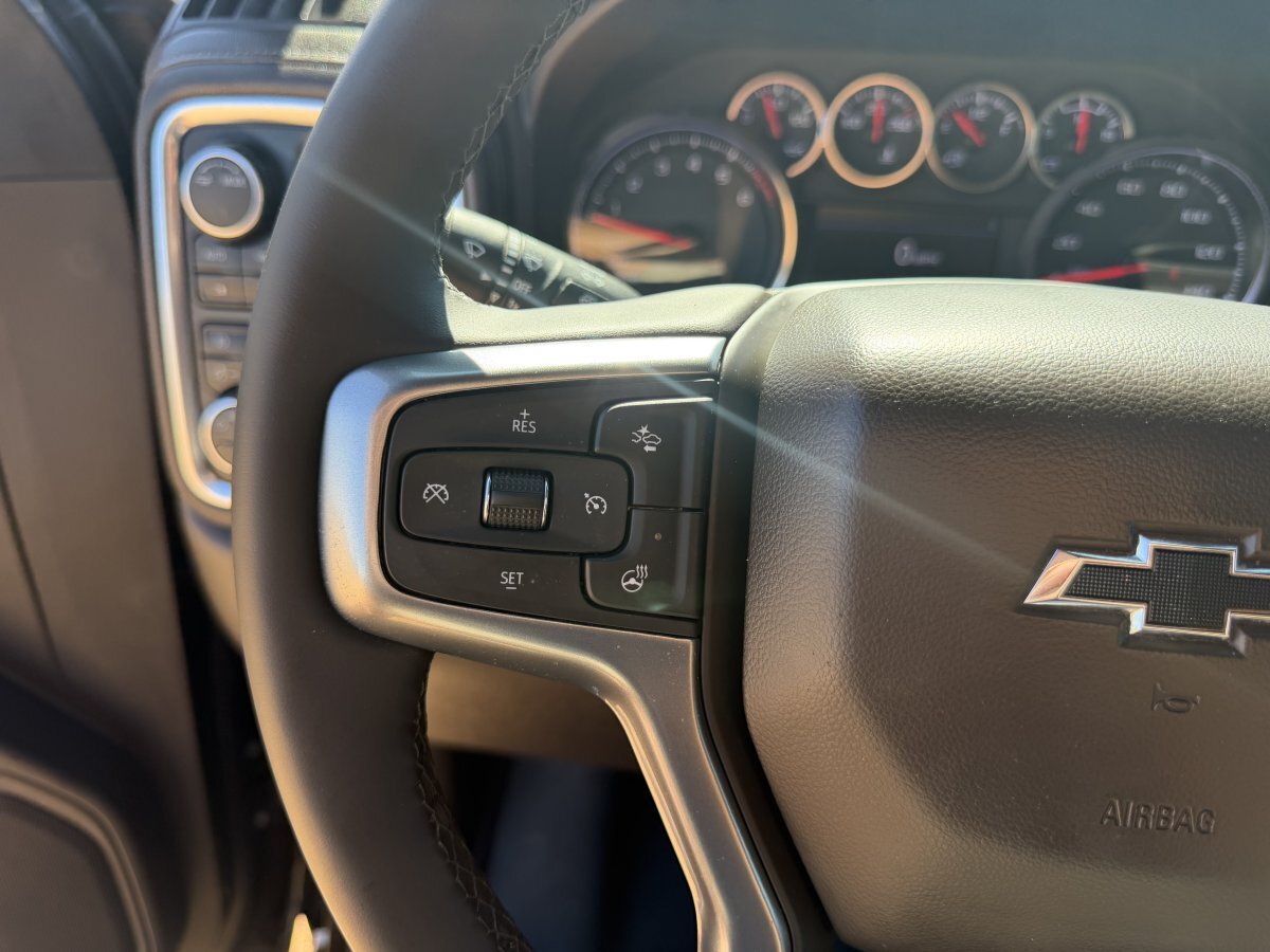 Used 2020 Chevrolet Silverado 1500 RST w/ Texas Edition AWD/4WD image 40
