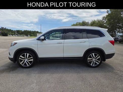 Used 2018 Honda Pilot Touring image 6