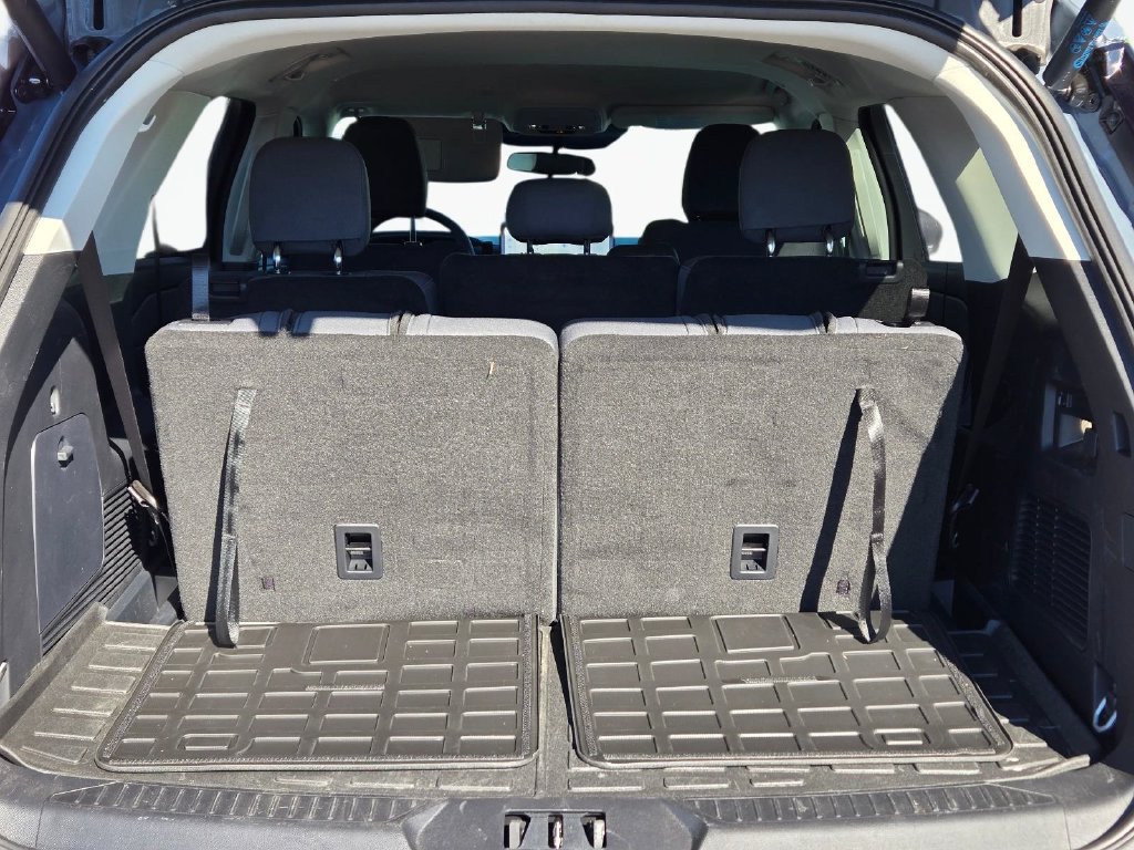 Used 2026 Ford Explorer Active RWD image 8