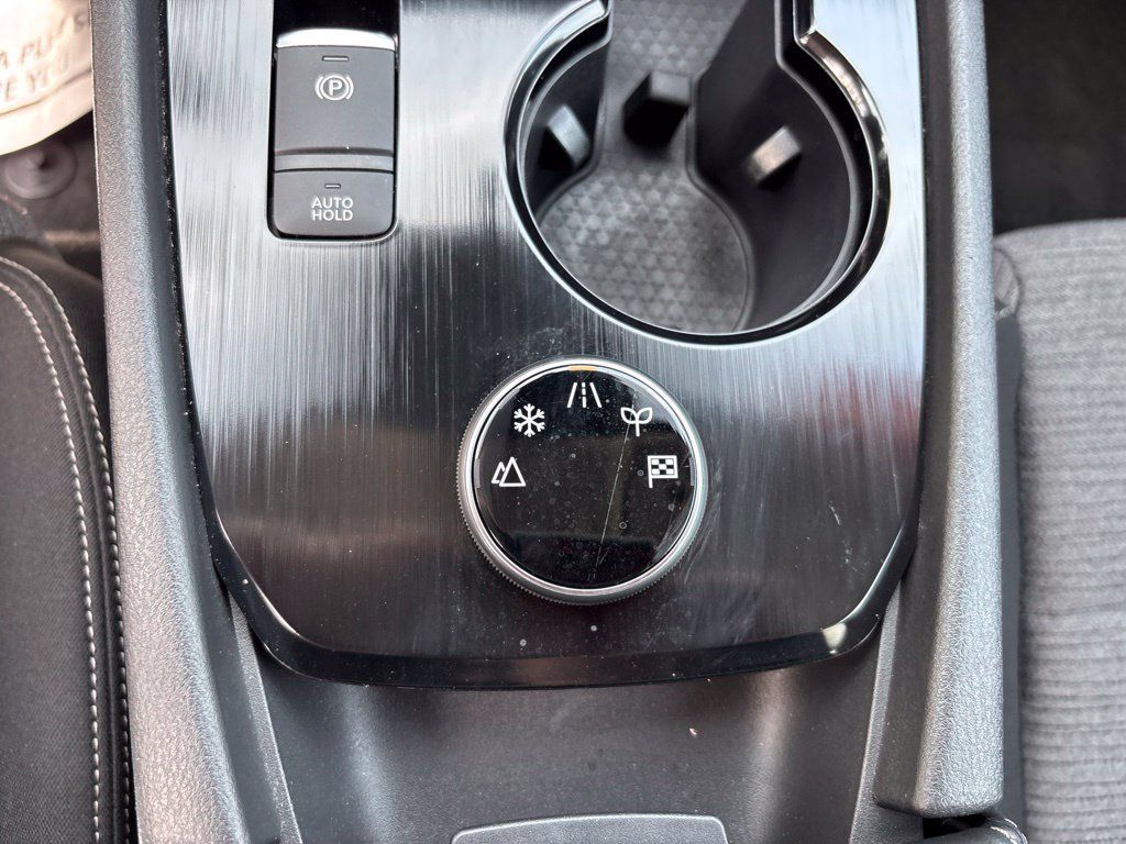 Certified 2023 Nissan Rogue SV AWD/4WD image 29