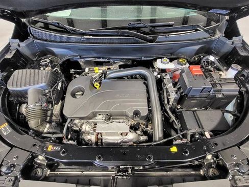 Used 2025 Chevrolet Equinox LT image 9