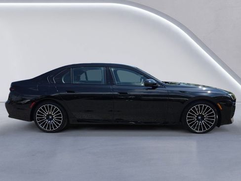 New 2026 BMW 740i xDrive AWD/4WD image 3