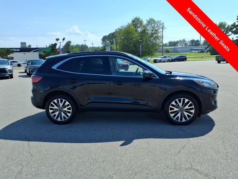 Used 2020 Ford Escape Titanium AWD/4WD image 6