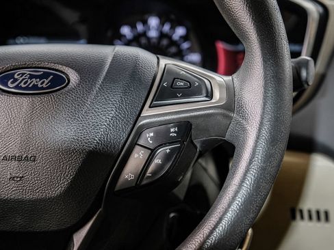 Used 2014 Ford Fusion SE FWD image 22
