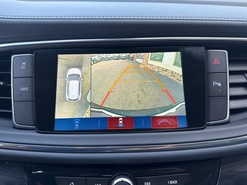Used 2019 Buick Enclave Essence AWD/4WD image 28