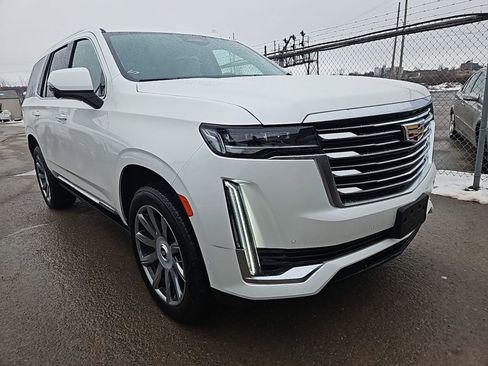 Used 2023 Cadillac Escalade Premium Luxury Platinum image 5