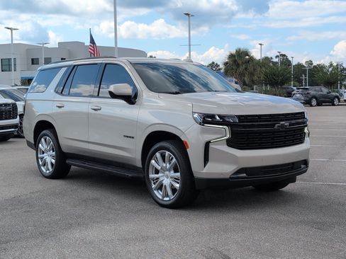 Used 2024 Chevrolet Tahoe RST RWD image 8