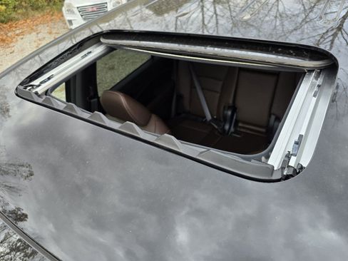 Used 2025 Honda Passport EX-L image 2