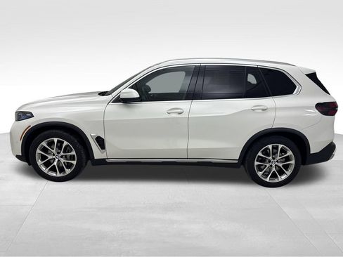 Used 2024 BMW X5 xDrive40i w/ Premium Package AWD/4WD image 6