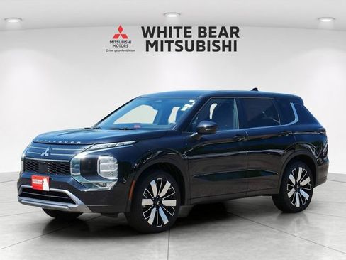 Used 2026 Mitsubishi Outlander SE AWD/4WD image 2