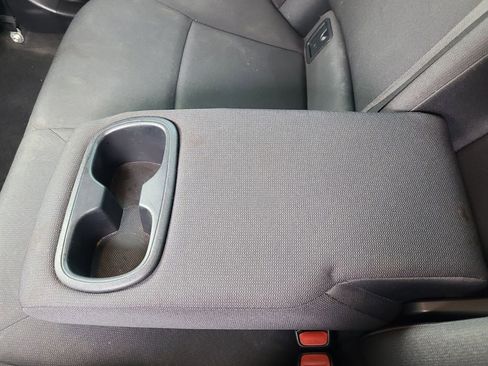 Used 2021 Toyota Corolla LE w/ Carpet Mat Package (TMS) FWD image 30