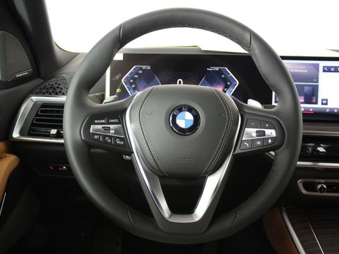 New 2026 BMW X5 xDrive40i w/ Premium Package image 15