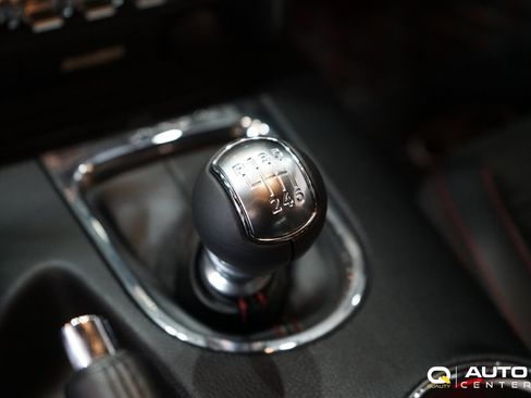 Used 2017 Ford Mustang GT Premium w/ Equipment Group 401A image 26