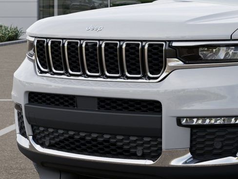New 2025 Jeep Grand Cherokee L Limited w/ Luxury Tech Group II AWD/4WD image 11
