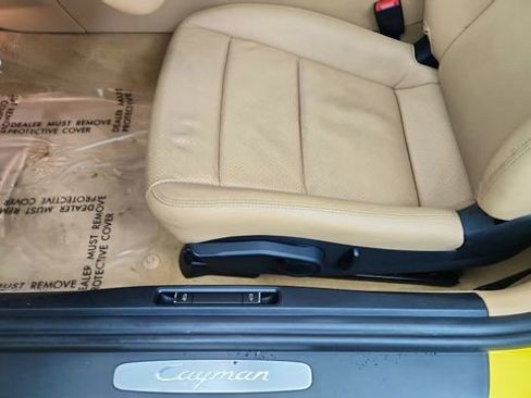 Used 2014 Porsche Cayman image 25