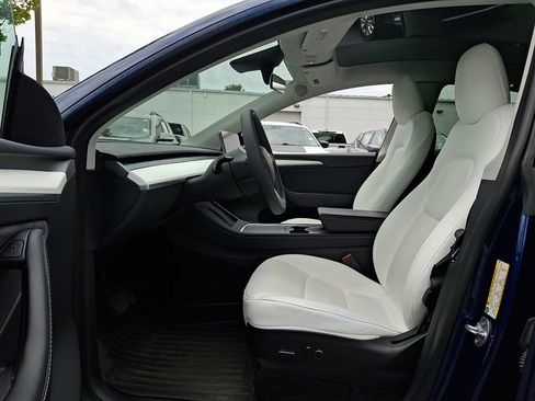 Used 2023 Tesla Model Y Long Range AWD/4WD image 13