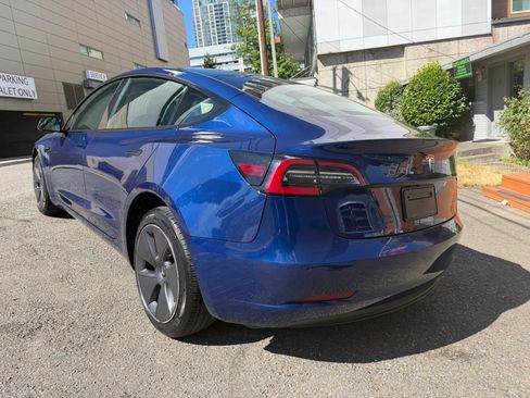 Used 2022 Tesla Model 3 Long Range AWD/4WD image 9