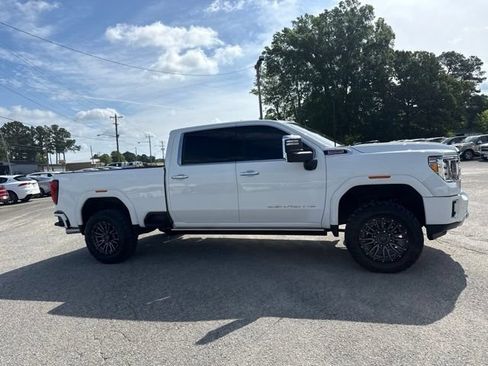 Used 2022 GMC Sierra 2500 Denali w/ Denali Ultimate Package AWD/4WD image 14