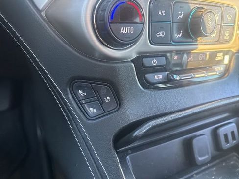 Used 2019 GMC Yukon Denali w/ Open Road Package image 9