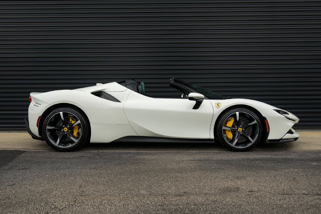 Used 2024 Ferrari SF90 Spider AWD/4WD image 35