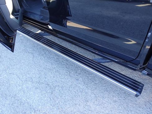 Used 2023 GMC Sierra 1500 Denali w/ Denali Reserve Package image 13