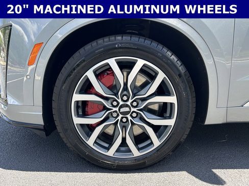 Used 2024 Cadillac XT6 Sport w/ Technology Package image 11