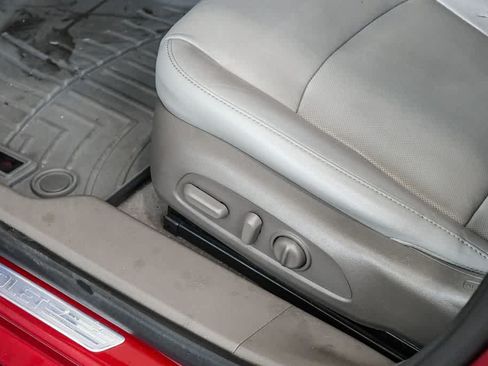 Used 2018 Chevrolet Malibu Premier w/ Premier Sun and Wheel Package FWD image 26