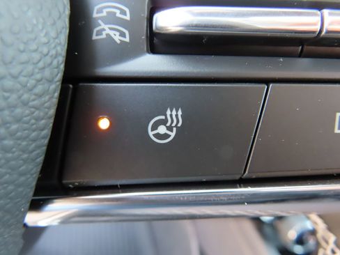 New 2026 Chevrolet Traverse High Country w/ LPO, Floor Liner Package AWD/4WD image 14