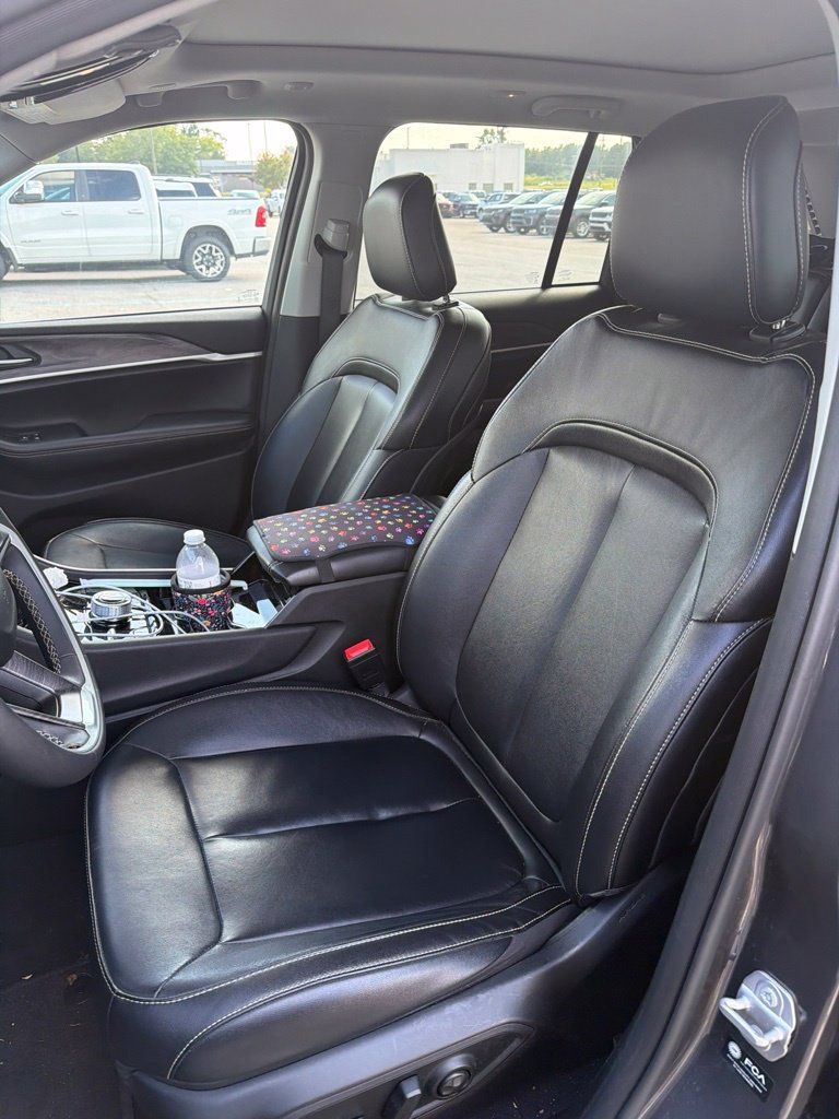 Used 2022 Jeep Grand Cherokee Limited 4xe AWD/4WD image 10