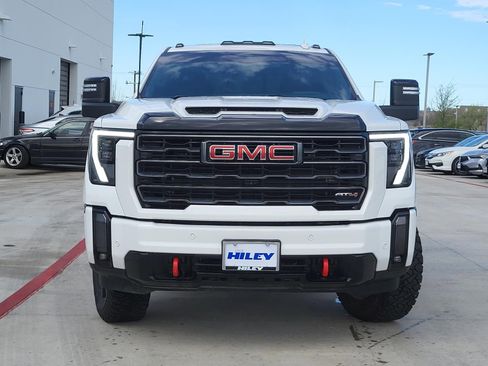 Used 2024 GMC Sierra 2500 AT4 w/ AT4 Premium Plus Package image 2