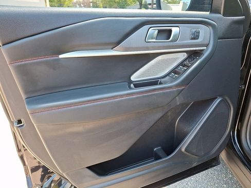 Certified 2025 Ford Explorer ST AWD/4WD image 14