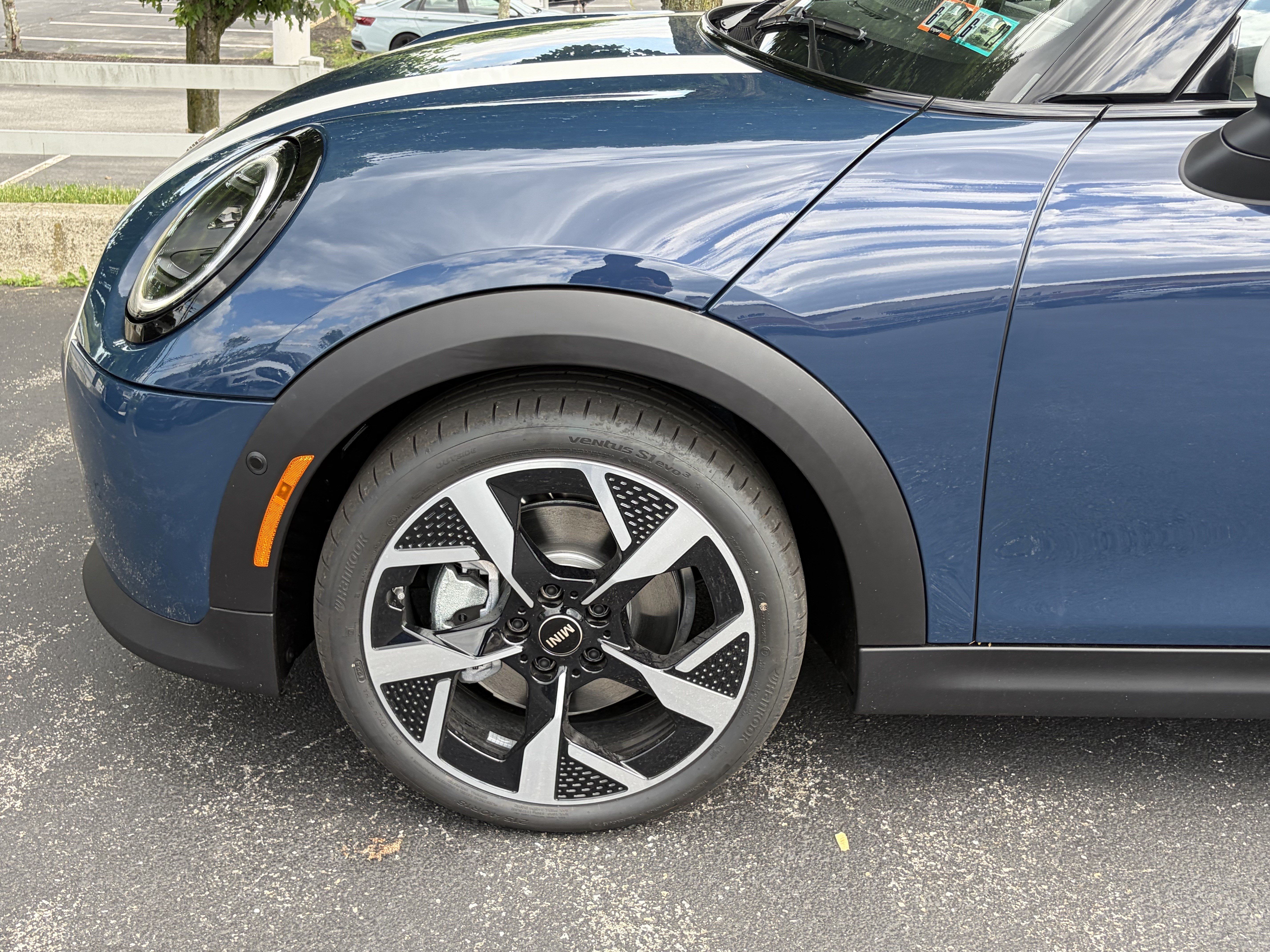 New 2026 MINI Cooper S FWD image 4