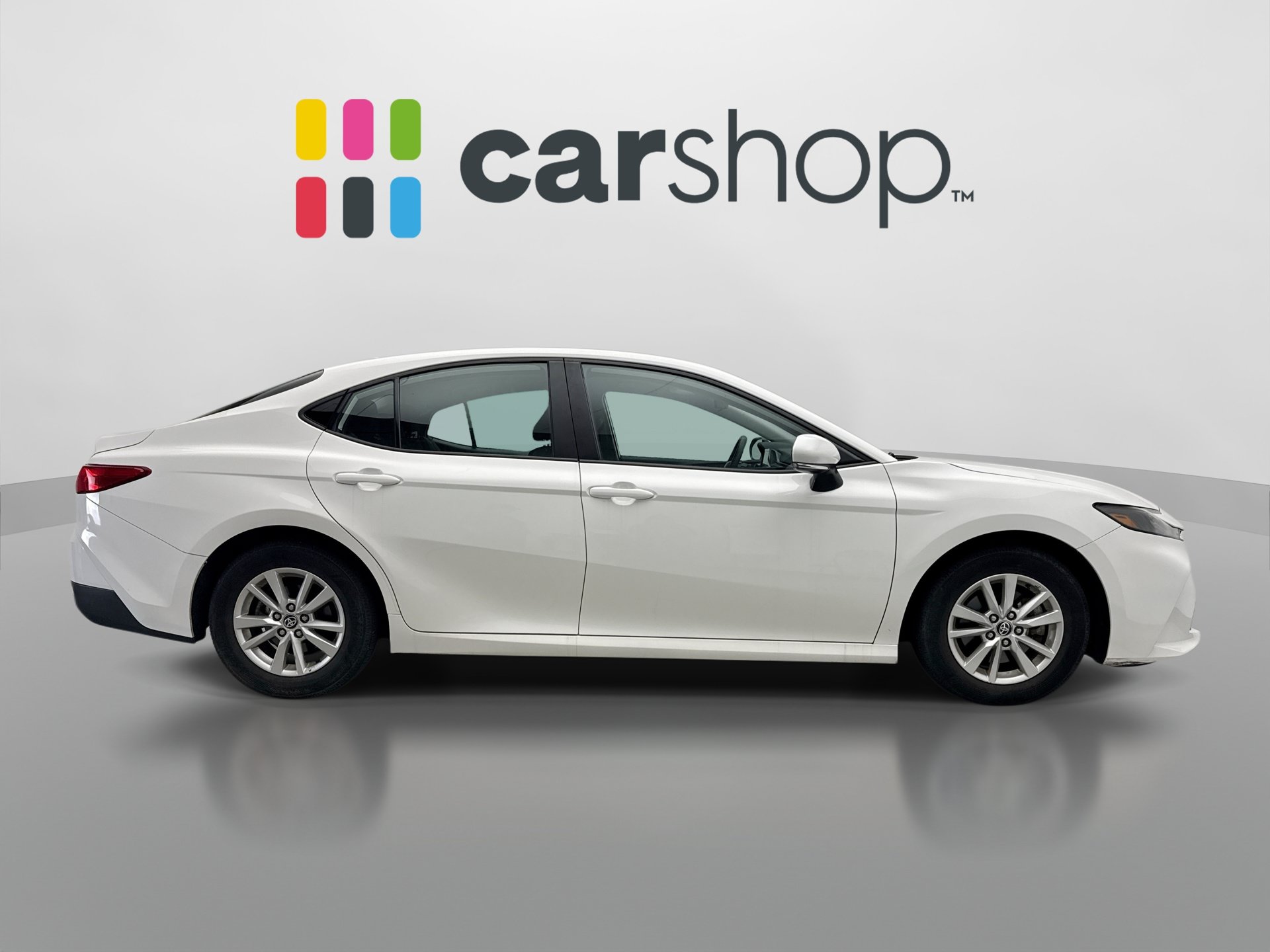 Used 2025 Toyota Camry LE FWD image 6