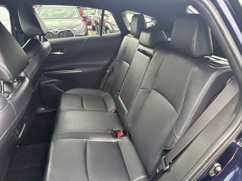 Used 2024 Toyota Venza XLE image 35