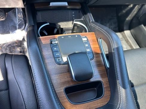 Used 2025 Mercedes-Benz GLE 350 4MATIC image 23