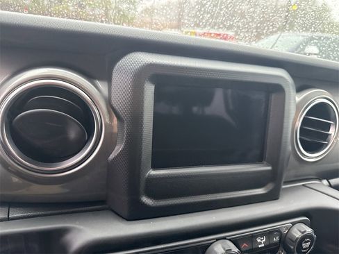 Used 2021 Jeep Wrangler Unlimited Sahara image 30