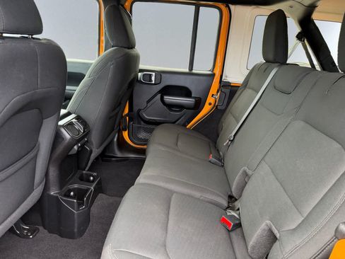 Used 2021 Jeep Wrangler Unlimited Sport AWD/4WD image 18
