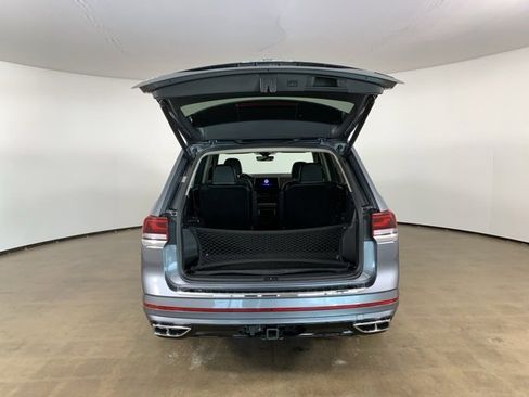 Used 2024 Volkswagen Atlas SEL Premium R-Line image 12