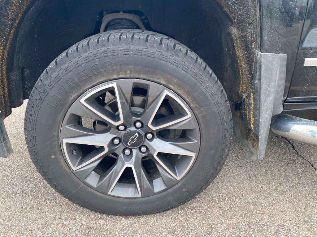 Used 2018 Chevrolet Silverado 1500 High Country AWD/4WD image 16