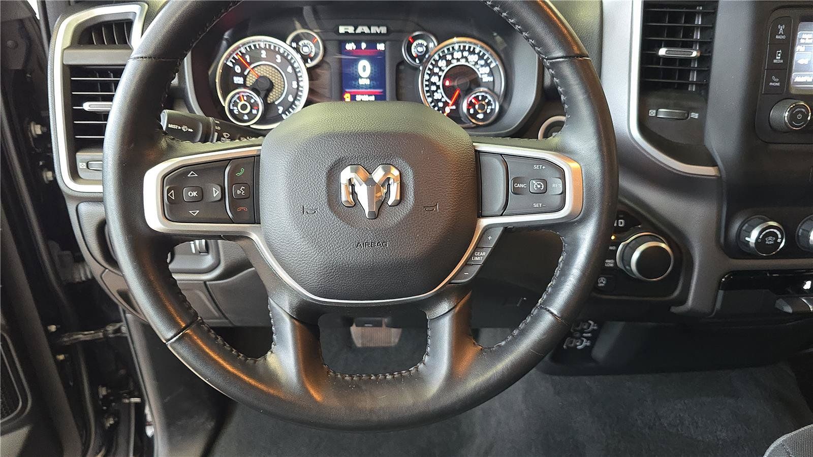 Used 2023 RAM 1500 Big Horn AWD/4WD image 25