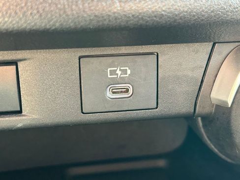 Used 2025 Toyota Grand Highlander FWD image 32